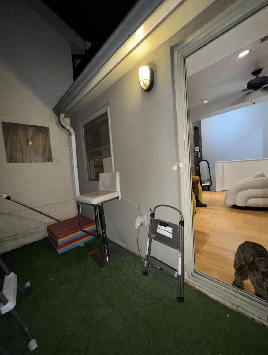 Dc Play House Bed And Breakfast Washington Exterior photo